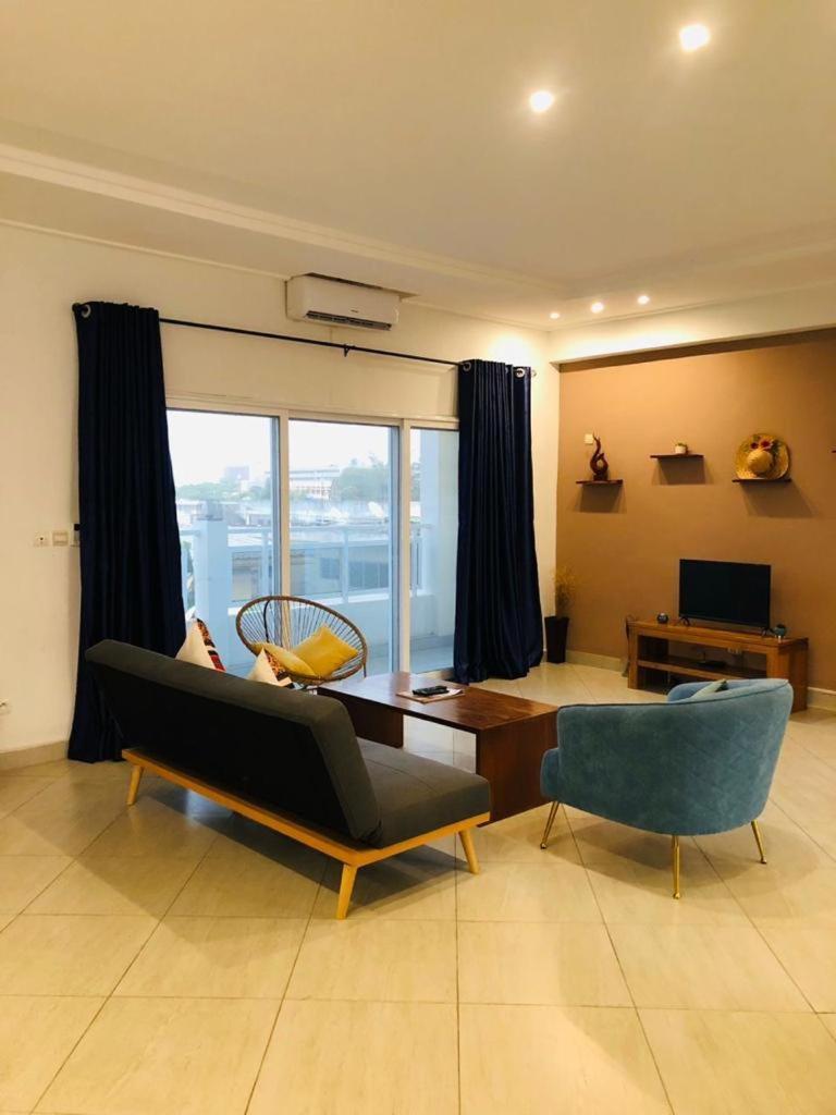 L'Oasis Guesthouse Cotonou Esterno foto